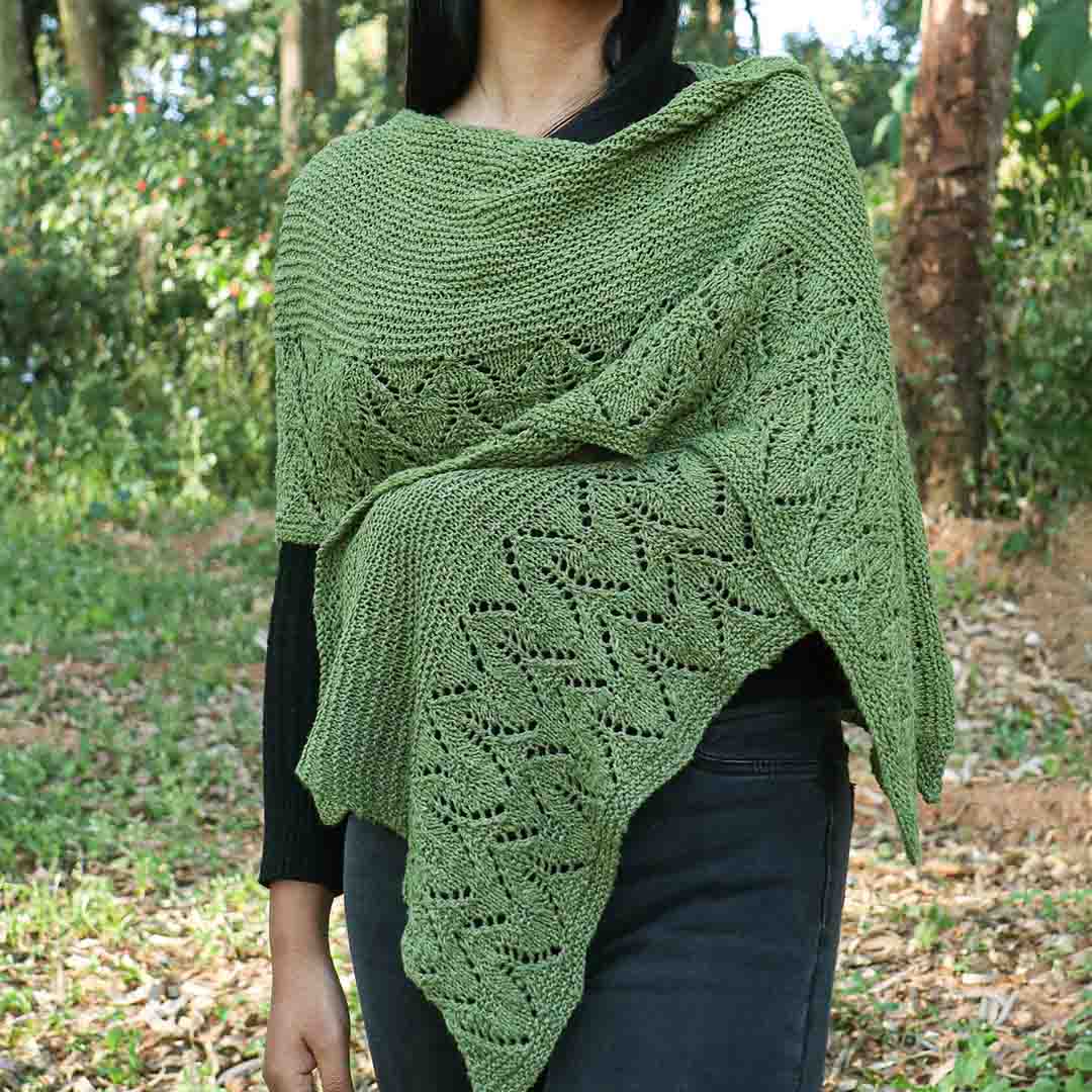 Green shawl knitting pattern using Garter stitch and Lace stitch