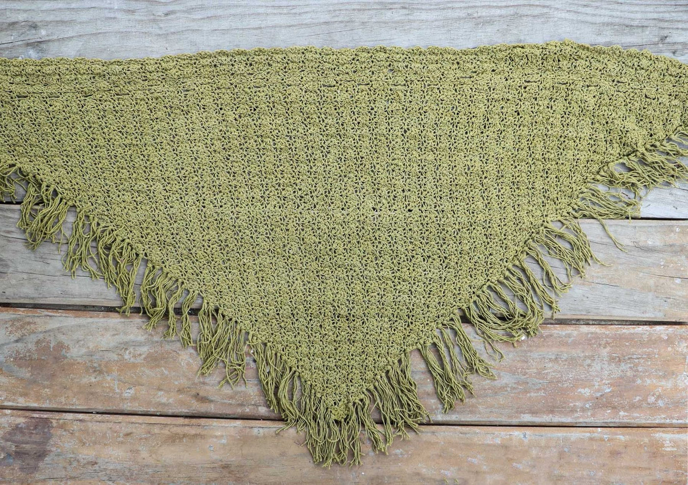 a green knitted silk scarf from eri silk -  Download this beautiful silk knitting pattern online from Muezart